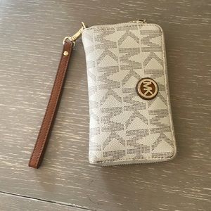 Michael Kors wallet